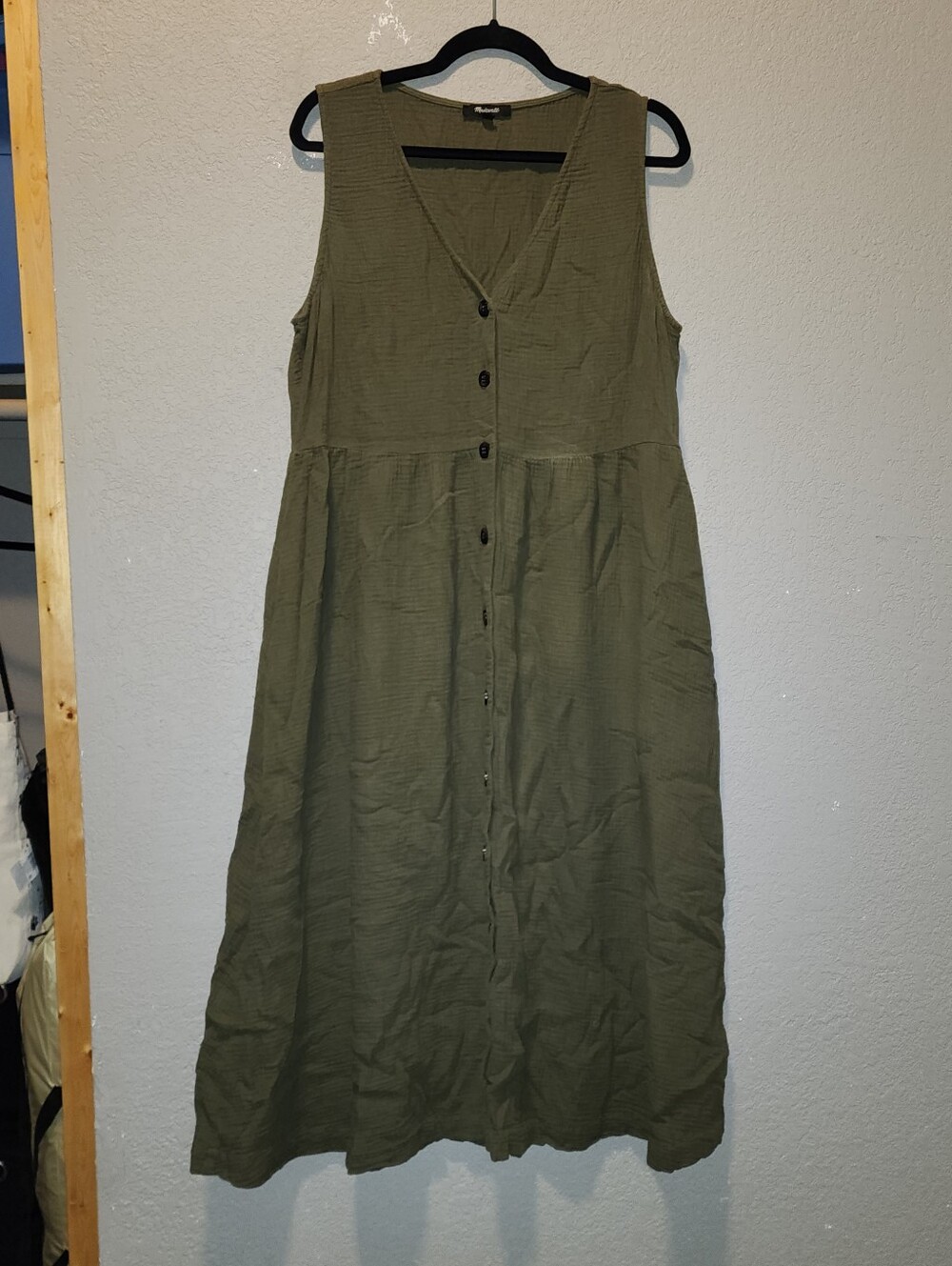 Madewell Olive Green Sleeveless VNeck Button Midi Dress | Large